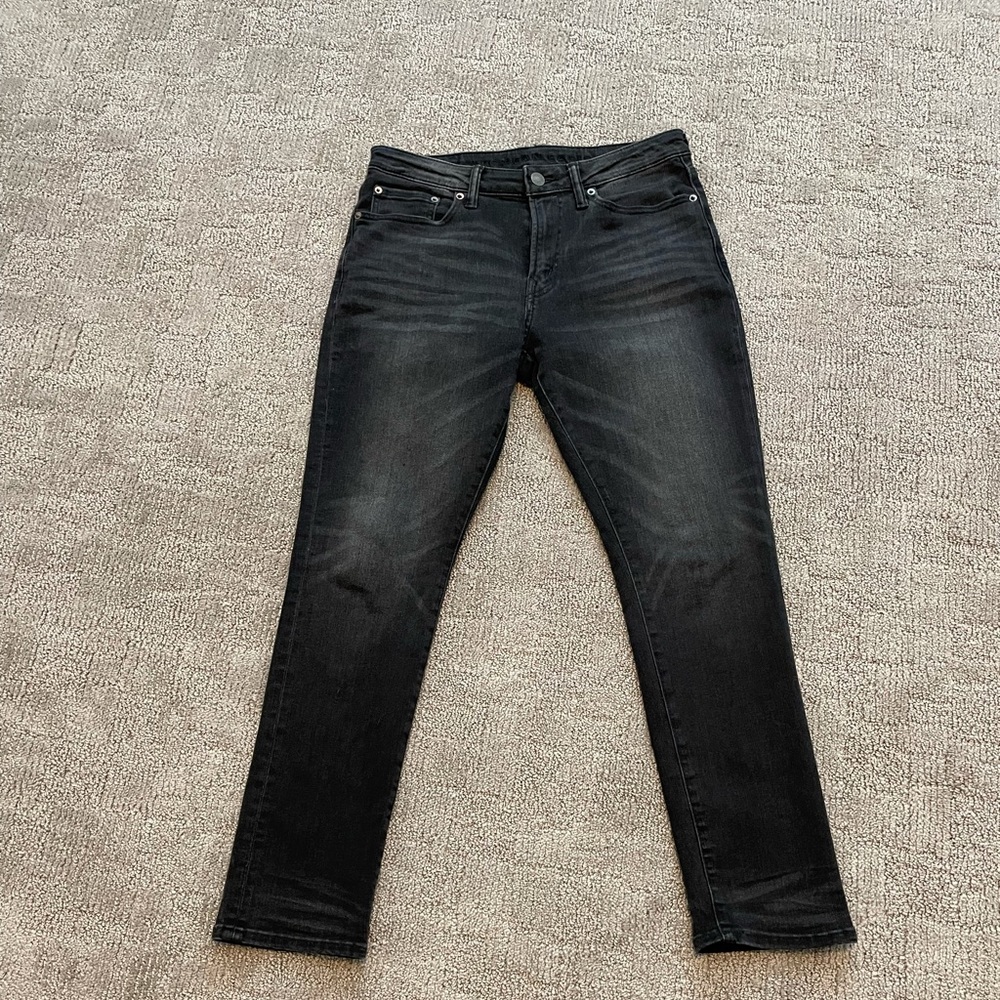 2 men’s American eagle jeans
